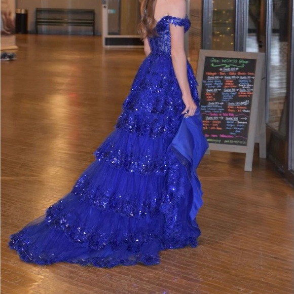 Sherri Hill Size 00 unaltered worn once. No rips, tears or stones missing - Picture 2 of 4